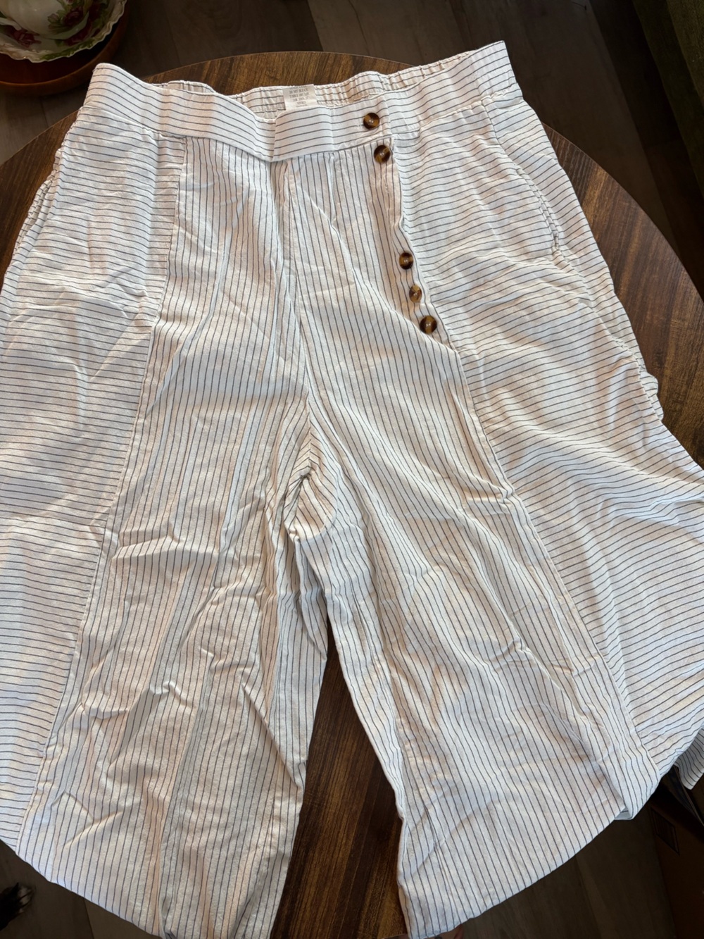 Wide Leg High-Waist Stripe Pants in White